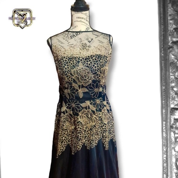 Tahari S. Levine Gold Embroidered Tulle Special Occasion Ballgown - Picture 7 of 11